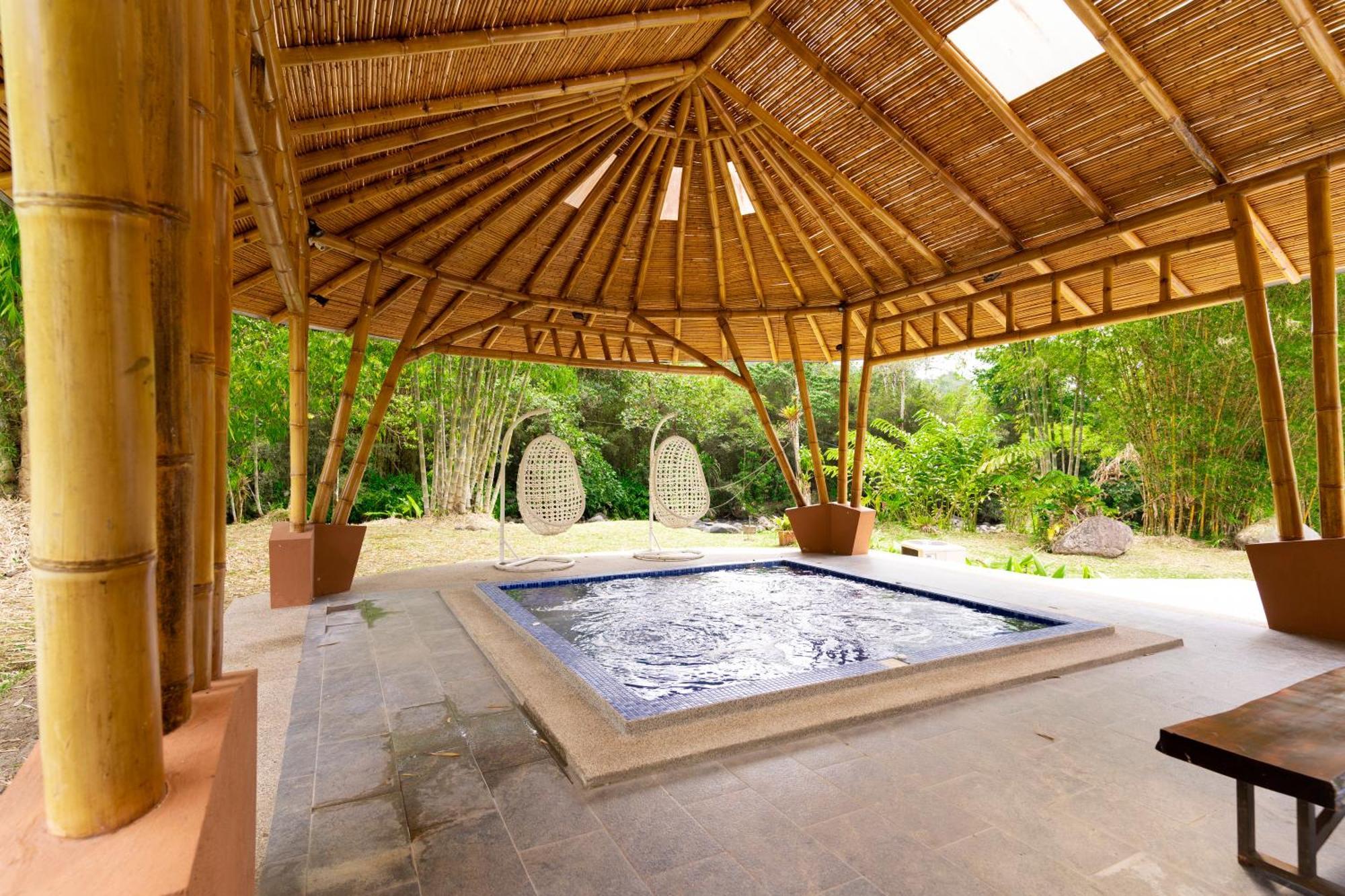 Mindo Garden Lodge And Wildlife Reserve エクステリア 写真